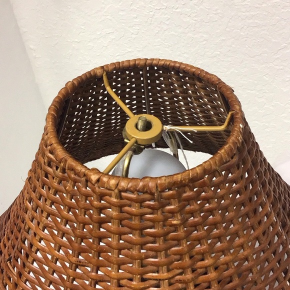 Vintage Hand made Rattan lampshade - Picture 9 of 14